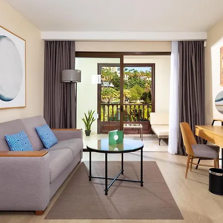 ドリーム グラン タカンデ＆スパ ホテル アデヘ