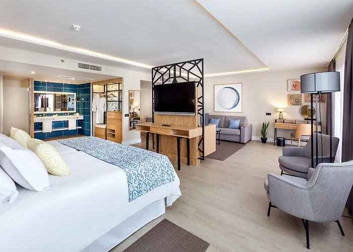 ホテル ドリーム グラン タカンデ＆スパ アデヘ